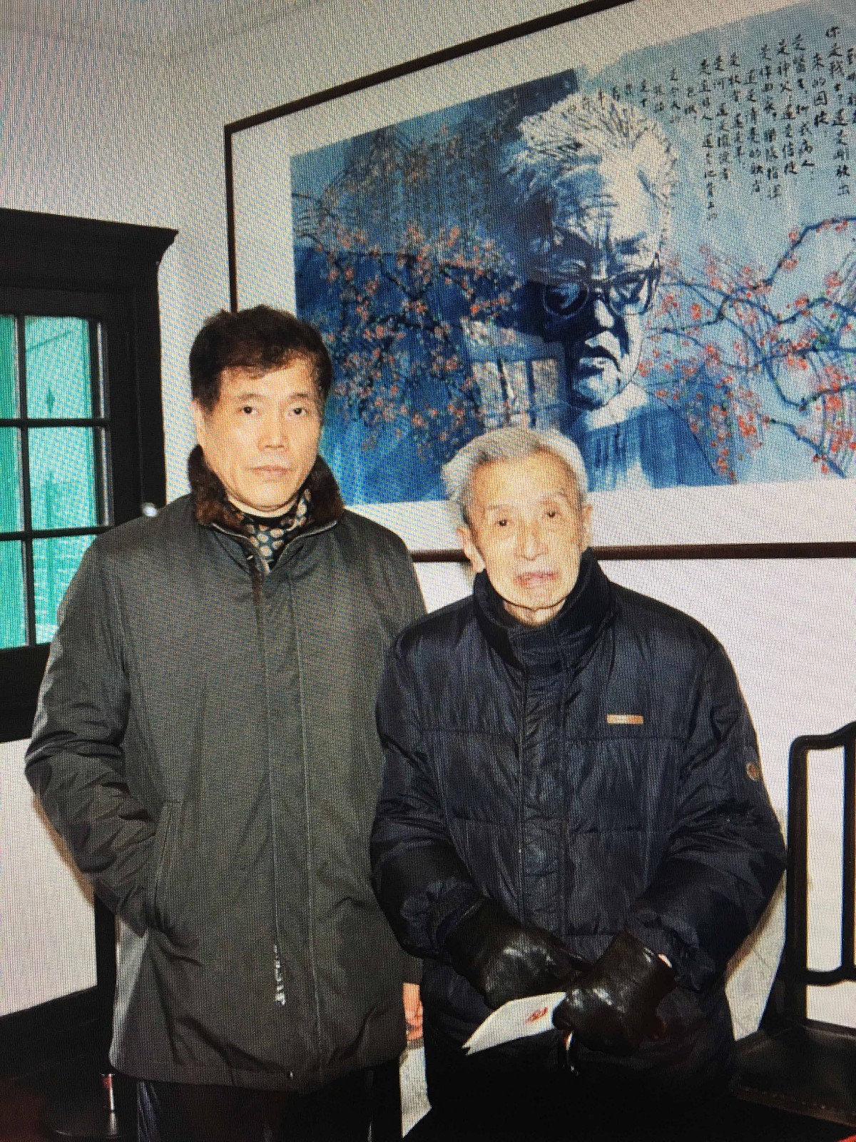 2011年12月23日，徐开垒和赵丽宏一起访巴金故居.JPG