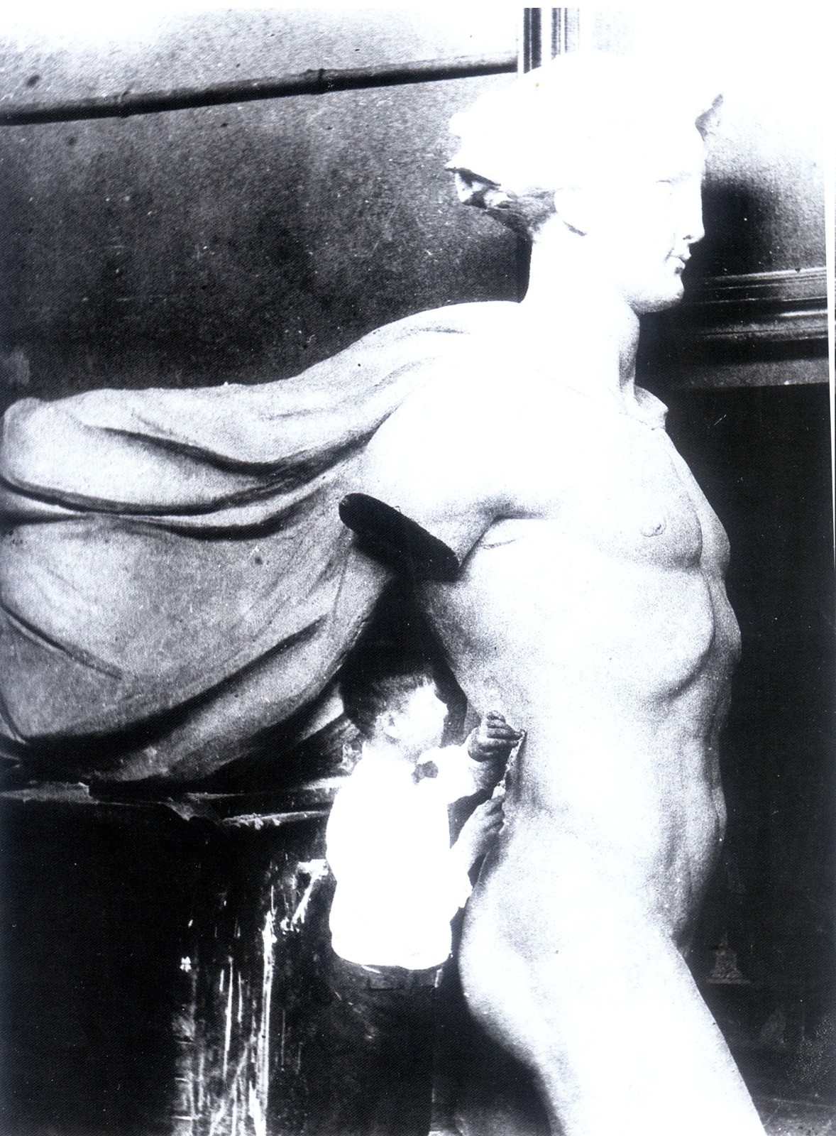 006、张充仁参与塑制百年宫巨型人物雕塑(1934年).jpg