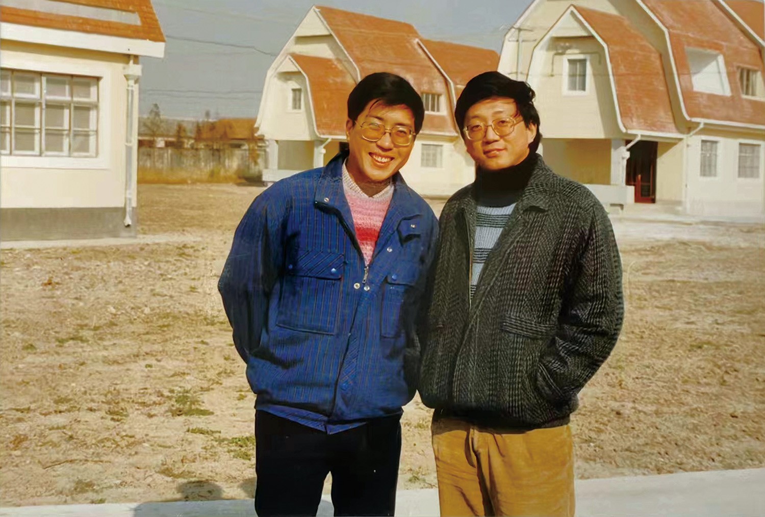 1709785794954516.jpg 与王晓明共同发起”人文精神寻思“之际.jpg